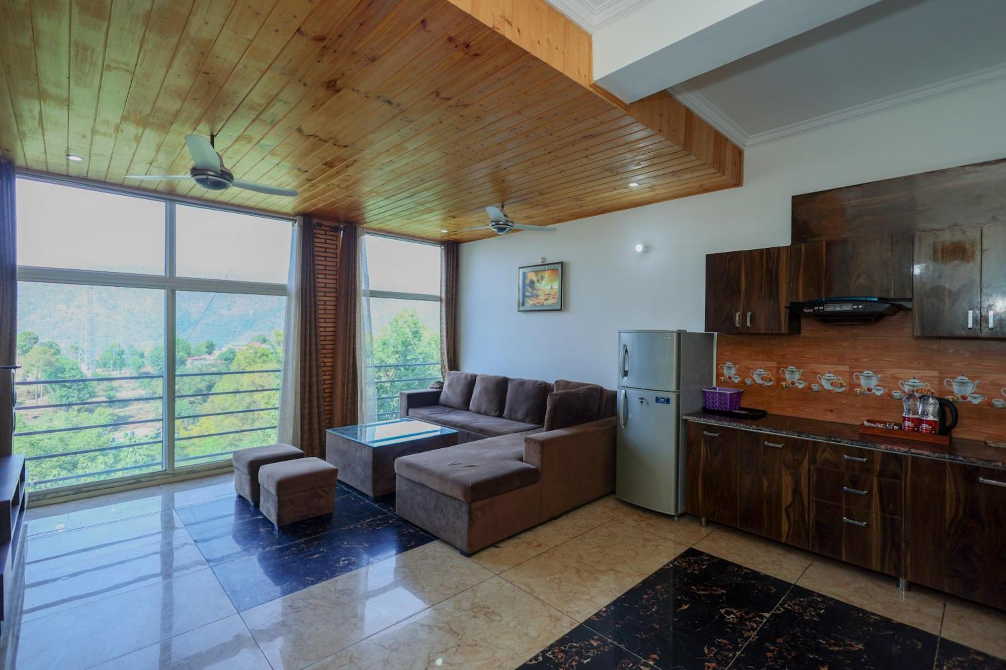 דירות Cozy Heavenn 2Bhk I Kasauli I Mountain View 93O68I282O מראה חיצוני תמונה