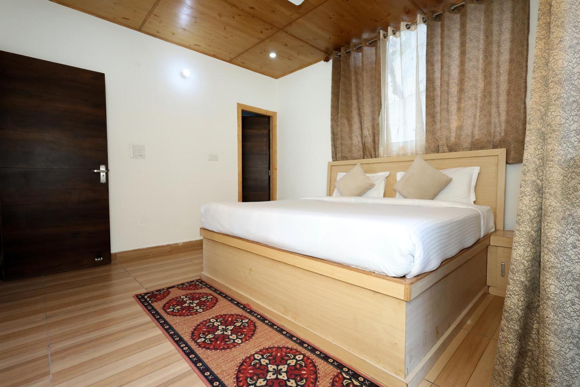 דירות Cozy Heavenn 2Bhk I Kasauli I Mountain View 93O68I282O מראה חיצוני תמונה